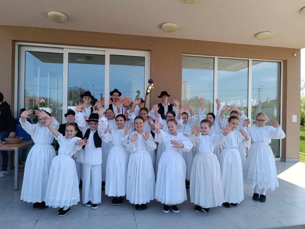 KUD ‘Graničar’ Čazma upisuje djecu u folklornu i tamburašku sekciju! kud granicar cazma djeca folklor