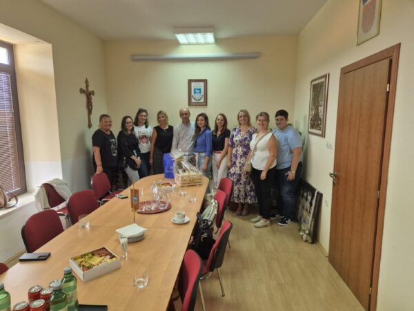 542756415 1338428384953508 906331095975293829 n