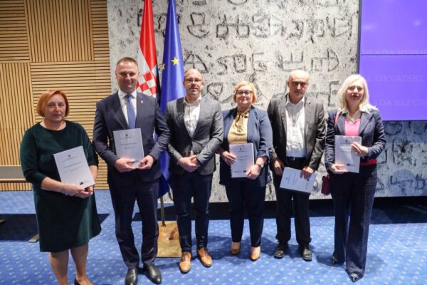 557632797 1270375928438706 3371078527141730434 n