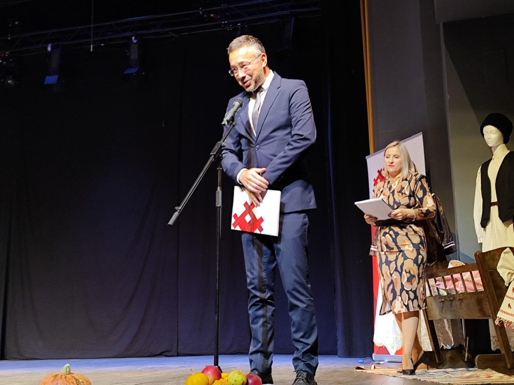 folklor 32. susret folklornih ansambala i izvornih skupina 10