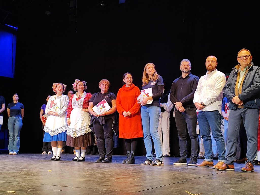 folklor 32. susret folklornih ansambala i izvornih skupina 12