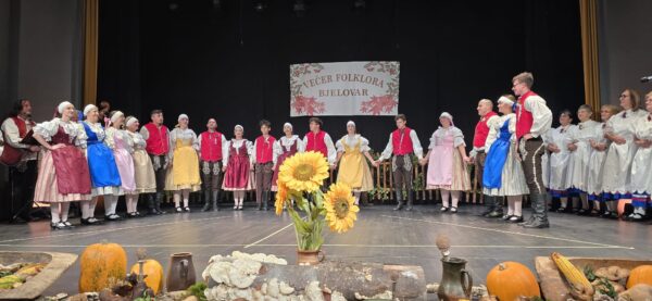 vecer folklora ceska obec 2025 4