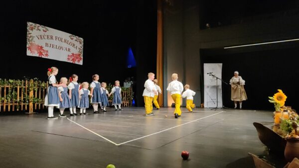 vecer folklora ceska obec 2025 6