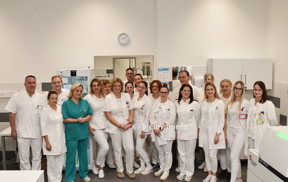 Nevidljivi junaci zdravstva: Europski dan laboratorija obilježen u bjelovarskoj bolnici! 2025 11 05 bolnica laboratorija 49