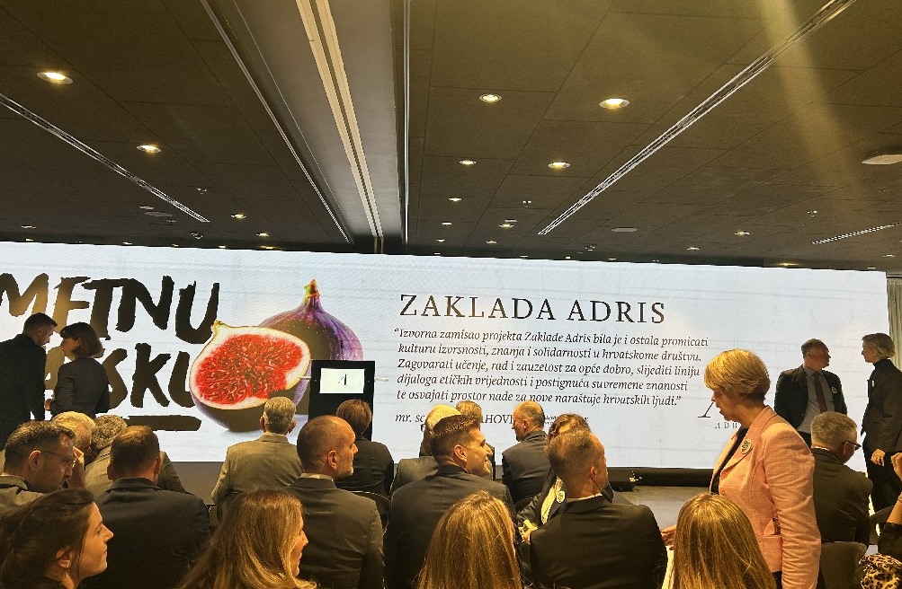 Zaklada Adris donirala 18.000 eura bjelovarskom muzeju za izložbu o Vojinu Bakiću — stiže kulturni spektakl u rodni kraj velikog kipara! 2025 11 11 muzejbjelovar 7