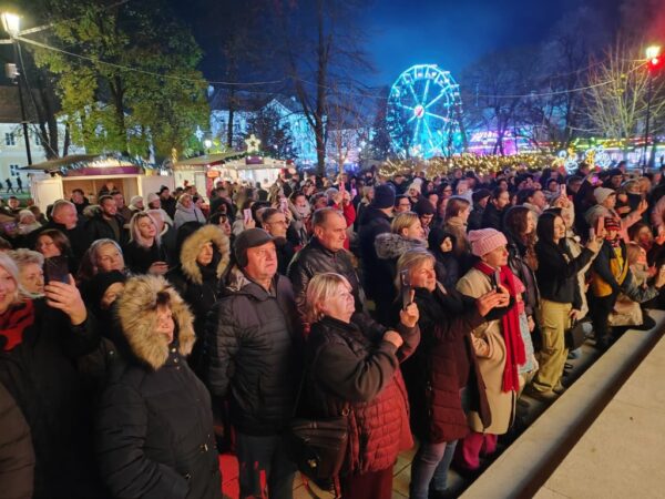 jacques houdek advent 2025 1