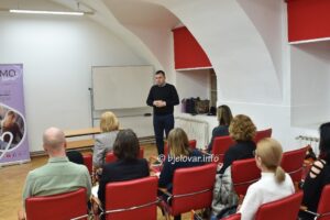 2025 11 28 ADVENT 106