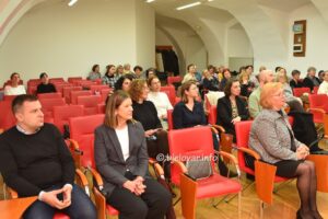 2025 11 28 ADVENT 113