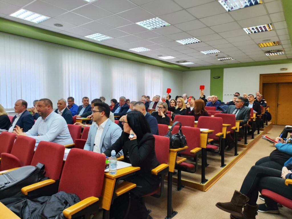 WhatsApp Image 2025 12 11 at 16.01.32