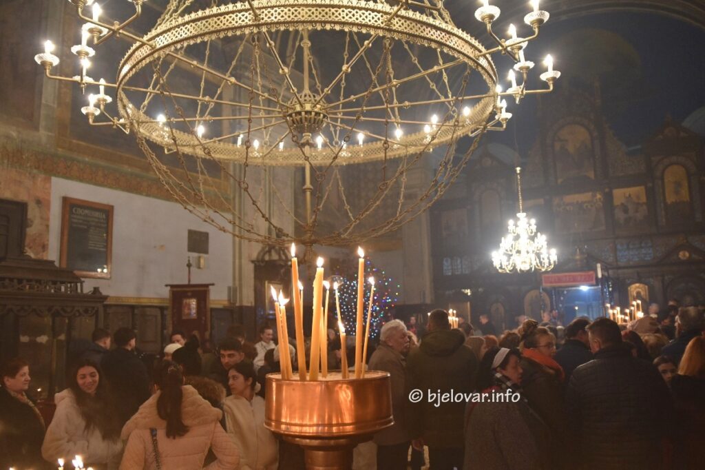 Pravoslavni vjernici u Bjelovaru sutra obilježavaju Badnju večer: Evo kako će se proslaviti 2025 01 06 pravoslavni badnjak 16