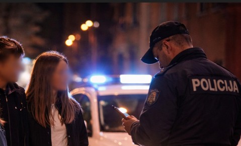 Maloljetnici zatečeni na ulici iza 23 sata: Policija apelira na veću odgovornost roditelja 2026 01 18 134105