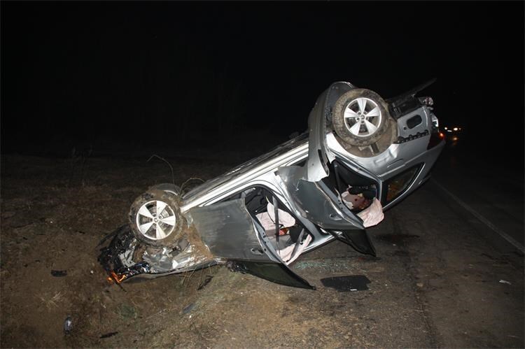 Zbog pijane žene automobil završio na krovu – Putnica teško ozlijeđena! GPprometna2