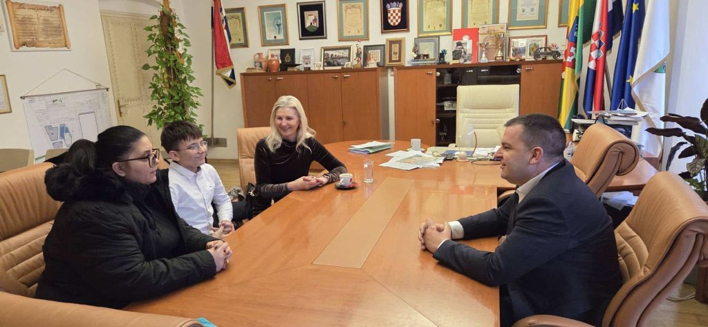 Ponos Bjelovara: Leon Jambrek na prijemu kod gradonačelnika nakon uspjeha u The Voice Kidsu Leon Jambrek 2026 1