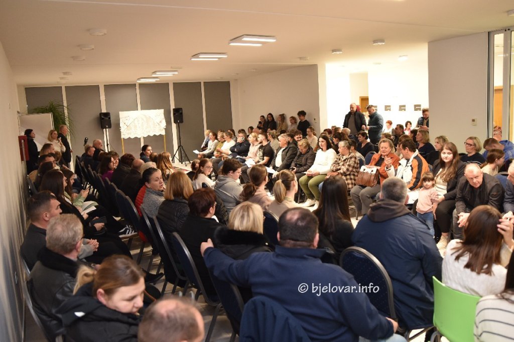 Kultura, film i likovna umjetnost: Noć muzeja u Rovišću za sve generacije! noc muzeja rovisce 2025 publika