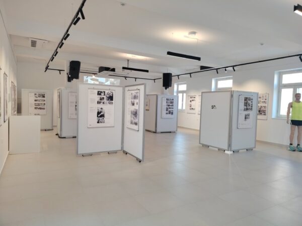 50 prica za 50 godina supermaraton cazma izlozba 1