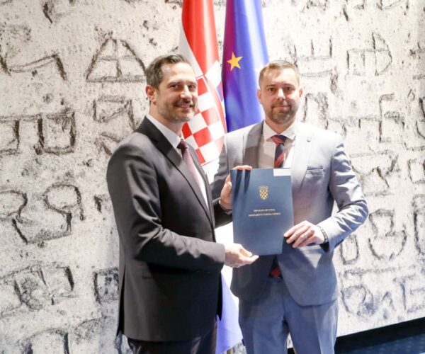 grubisno polje igraliste obnova 3