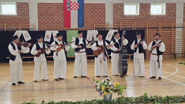 2026 04 09 folklor 14