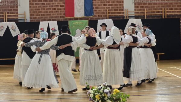 2026 04 09 folklor 15