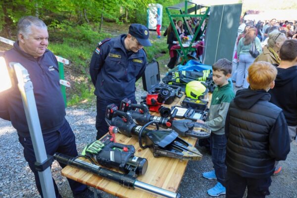 682109514 1685594586411141 836272982594644354 n