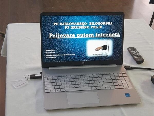 Sigurno u trecoj dobi policija 5
