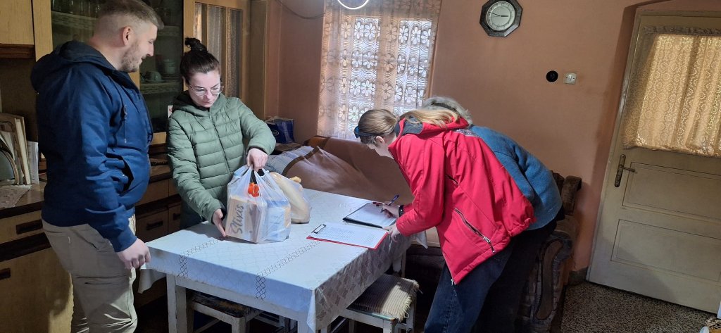 crveni kriz grubisno volontiraj i popricaj