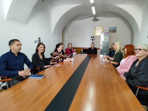 pomocnici u nastavi 6