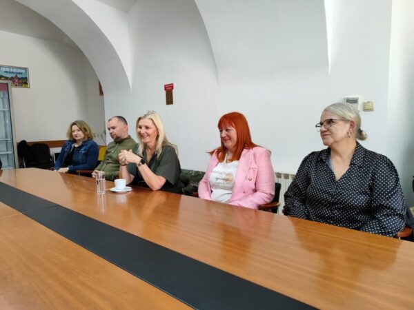 pomocnici u nastavi 8