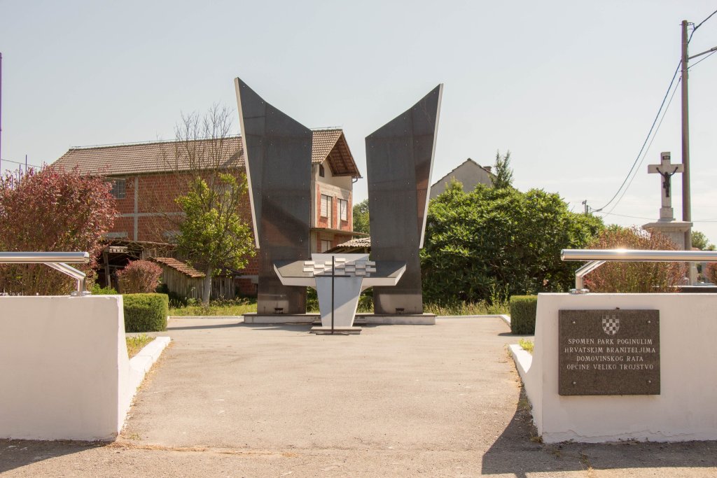Svečanost u Velikom Trojstvu: 30 godina UDVDR-a i dan zajedništva branitelja spomen park branitelji veliko trojstvo