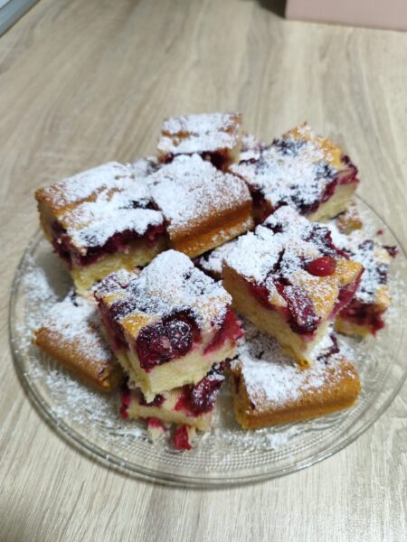 kolac s visnjama bakin recept 1