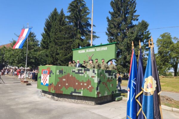 7. hrvatski kontingent odlazak Litva vojarna Bjelovar 2026 3