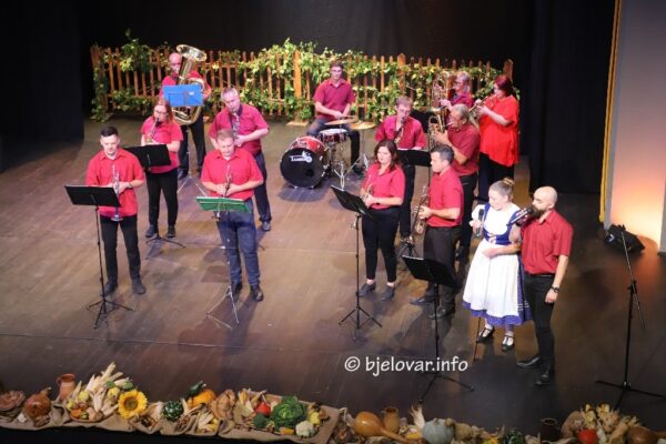 2026 10 04 vecerfolklora 85